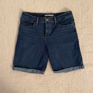 Levi’s Bermuda shorts sz 14w